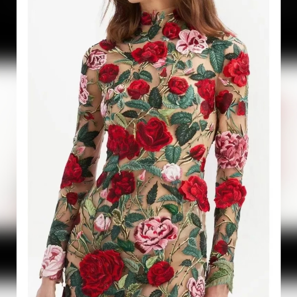 ♥️ Red gree  Embroidery Dress.